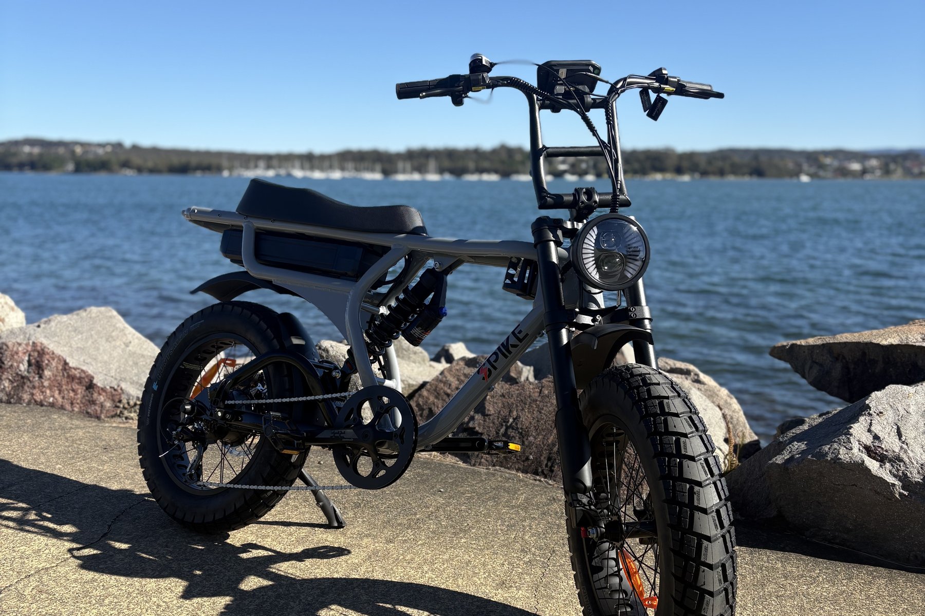 Shoreline Scrambler V3 on the shore of Lake Macquarie